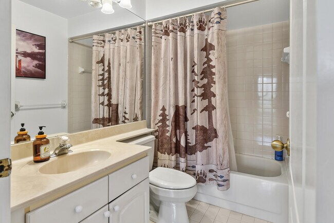 Building Photo - 348 Eagleton Golf Dr