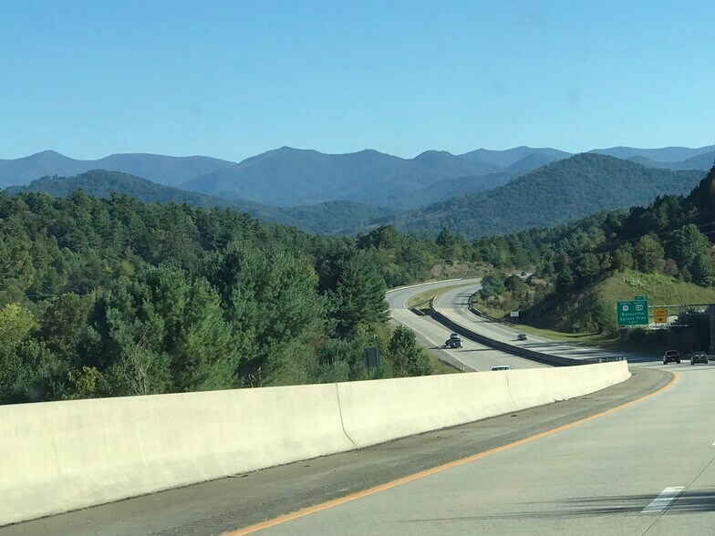 Drive to Asheville - 711 Hamilton St