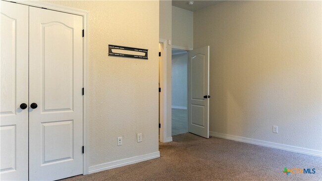 Building Photo - 8006 Preston Hollow Dr