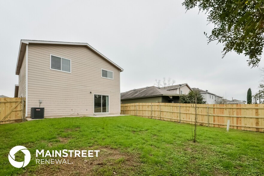 Building Photo - 315 Mallow Grove