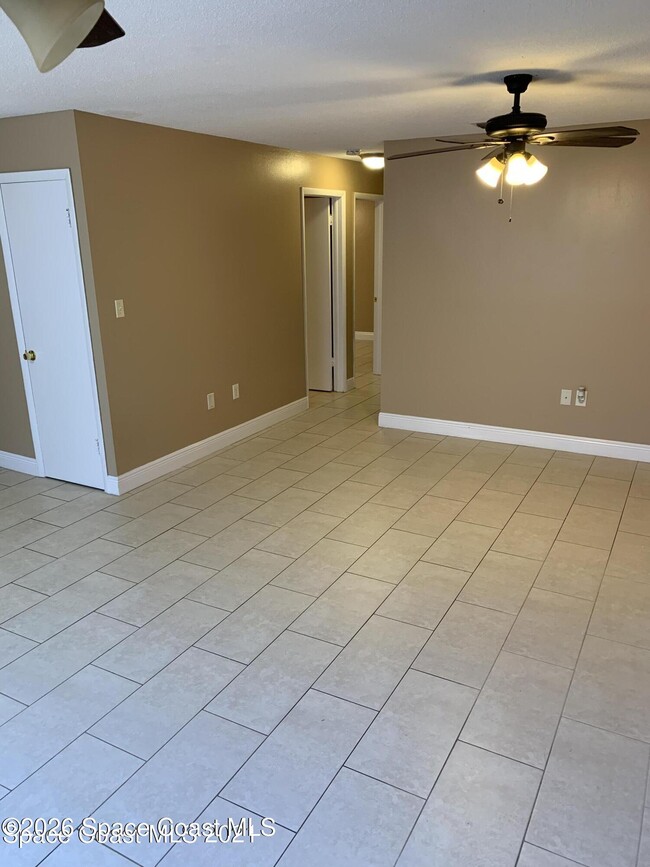 Building Photo - 3645 Barna Ave