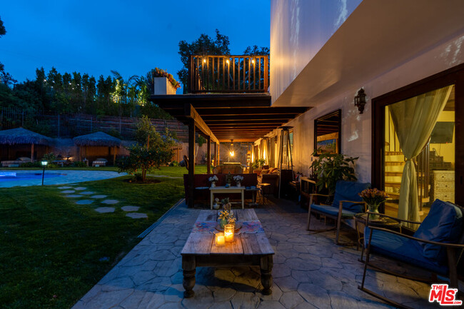Building Photo - 3092 Laurel Canyon Blvd