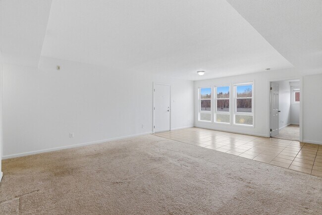 Building Photo - 26 Beacon St