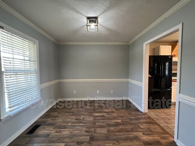 Building Photo - 539 Killeen Rd