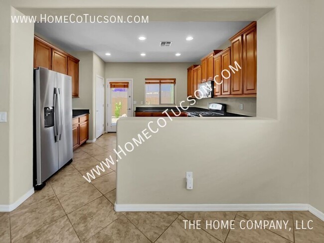 Building Photo - 1096 W Versilia Dr