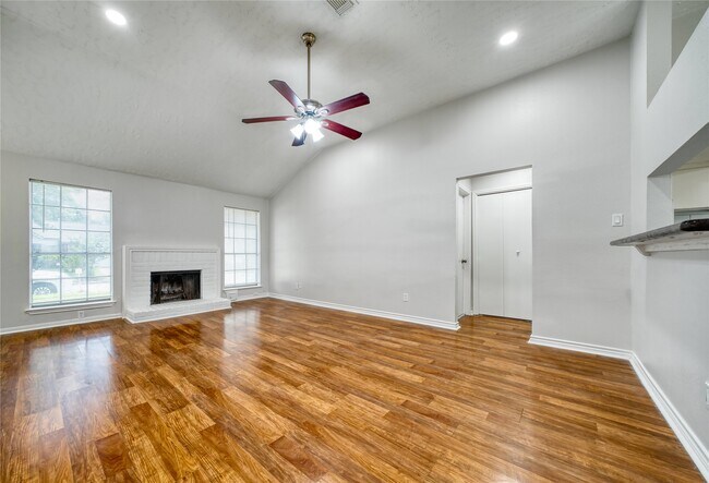 Building Photo - 2014 Powder Mist Ln