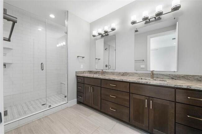Building Photo - 4204 Elevator Dr