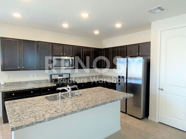 Building Photo - Ideal 4 Br 2 Ba 2 Cg Home Near Cottonwood Ln and Pinal Rd in Casa Grande