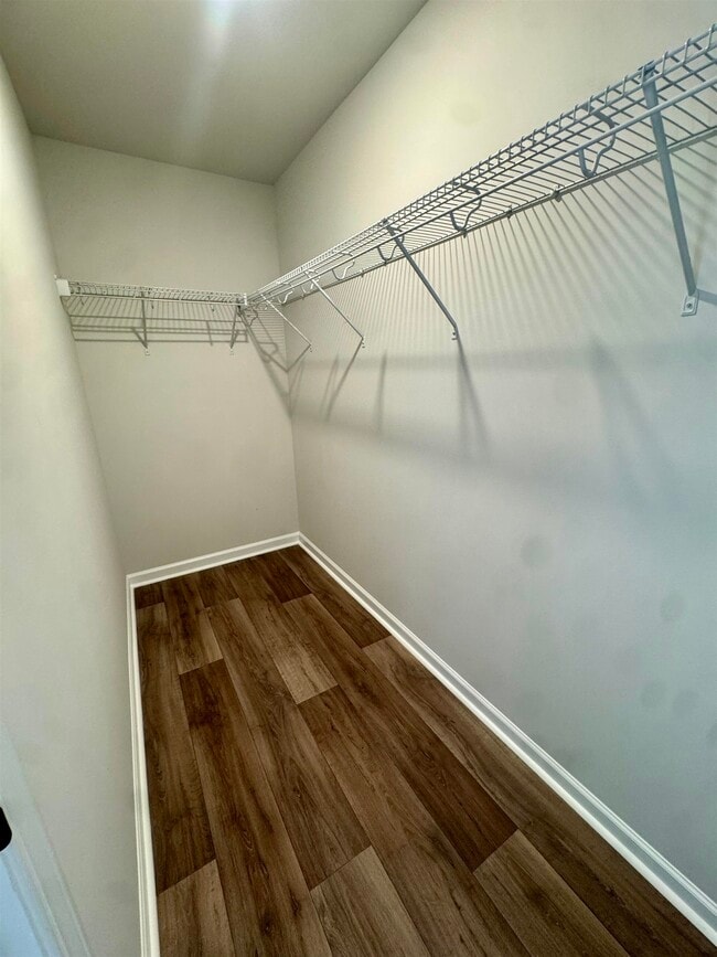 Building Photo - 1735 King Oaks Lp