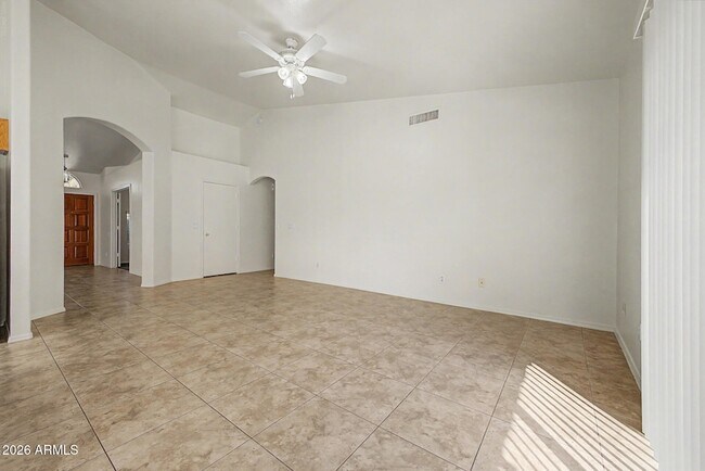 Building Photo - 851 W Palo Verde St