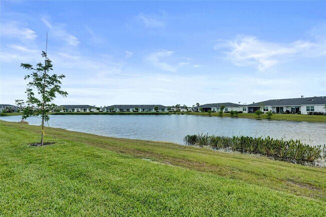 Building Photo - 3783 Harborside Ave