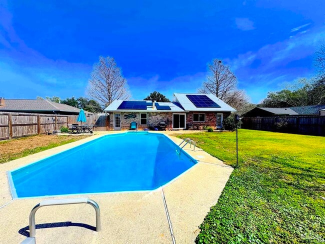 Building Photo - 3585 Riddick Dr