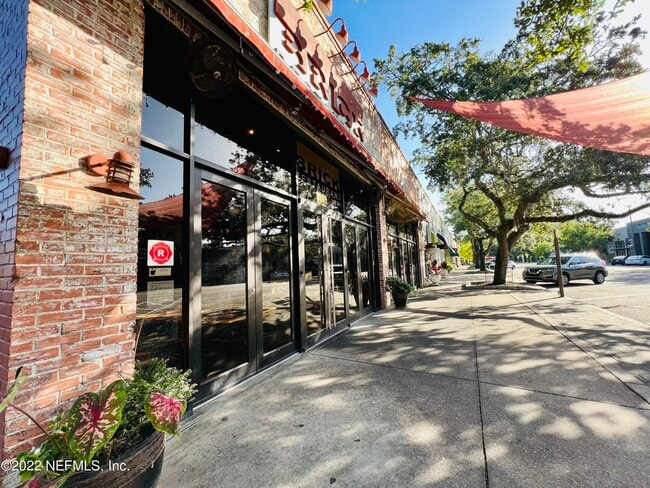 Building Photo - 2950 St Johns Ave