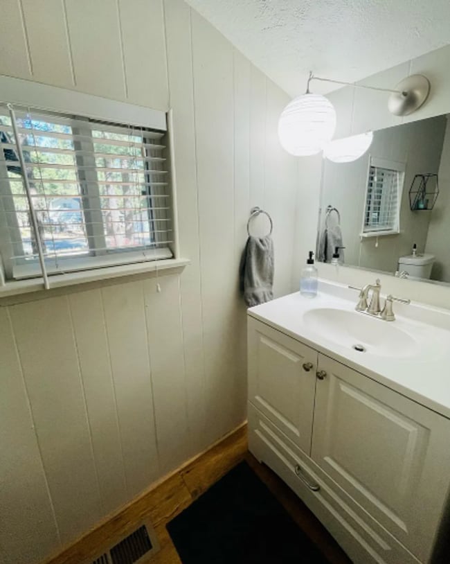 Building Photo - Beautifully Updated Home for Rent!