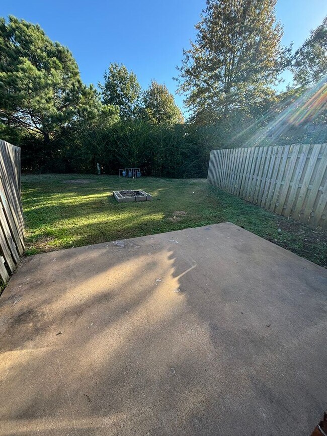 Building Photo - 2929 Meridian Pl