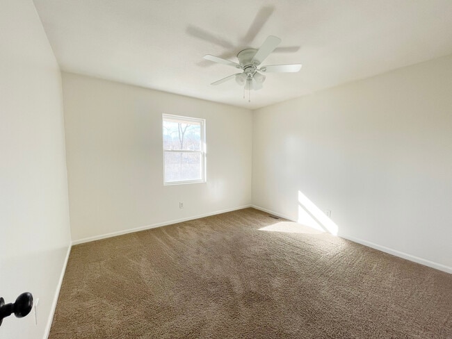 Building Photo - 7104 Orchard Ct