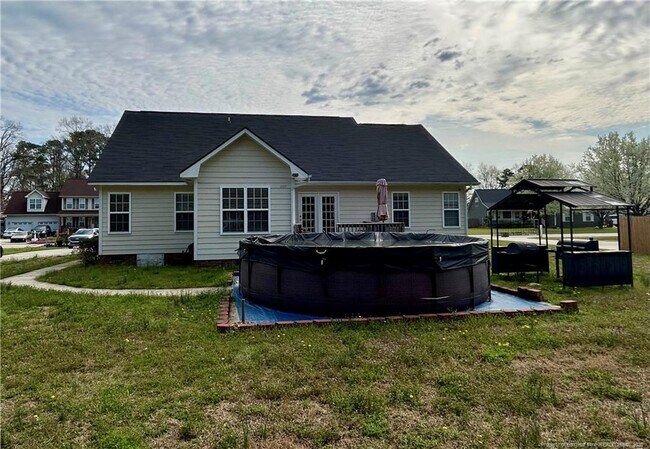 Building Photo - 889 Louisiana Dr