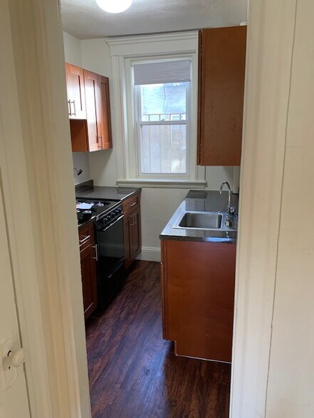 Building Photo - 1108 Boylston St