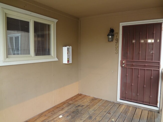 Building Photo - AVAILABLE NOW! Beautiful 2 Bedroom 2 Bath Condo in Citrus Heights!!!