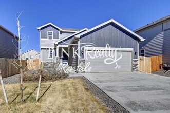 Building Photo - 10832 Yuba Dr