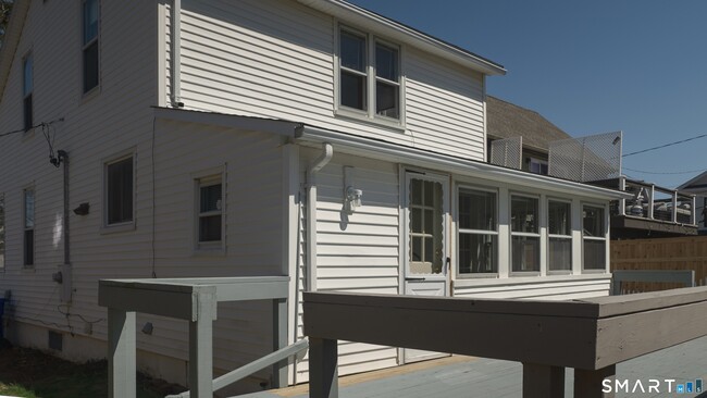 Building Photo - 49 Sound View Heights