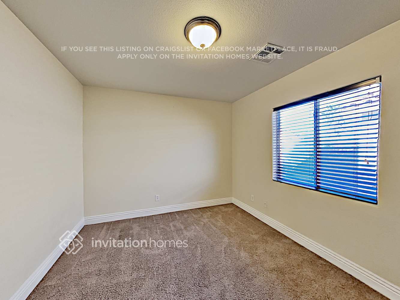 Building Photo - 1676 Little Crow Ave