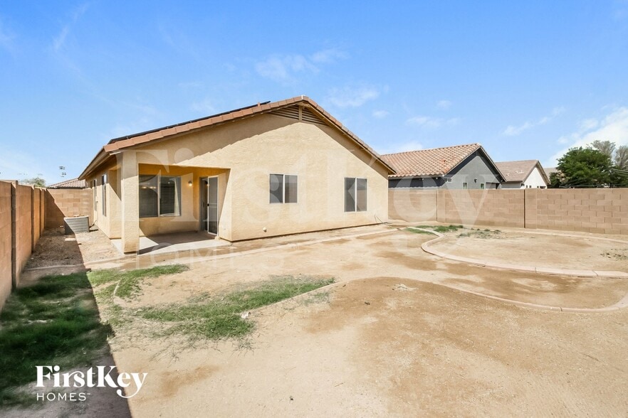 Building Photo - 35457 N Shorthorn Trail