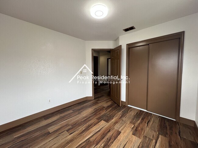 Building Photo - 5205 Efthemia Way