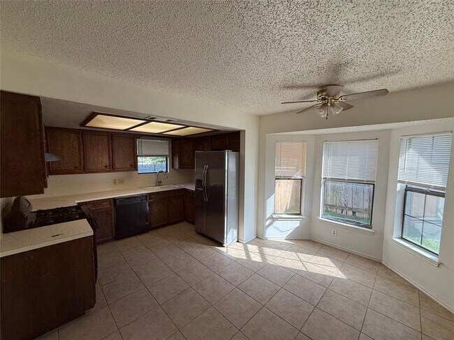 Building Photo - 16307 Framingham Cir
