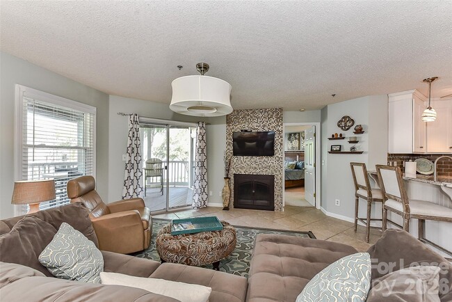 Building Photo - 18557 Vineyard Point Ln