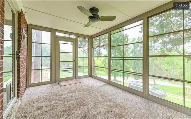 3 seasons Patio - 726 Orchard Hill Dr