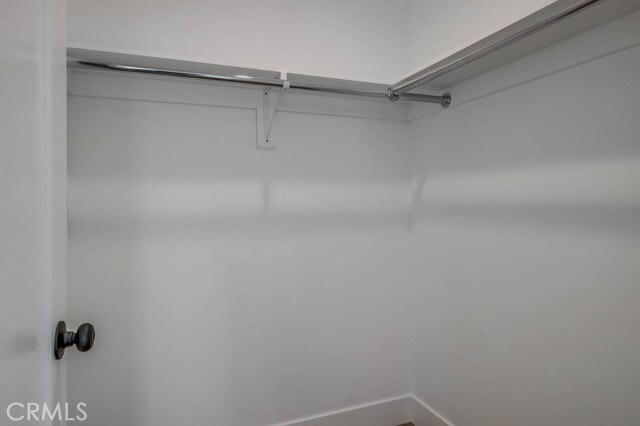 Building Photo - 622 W Julianna St