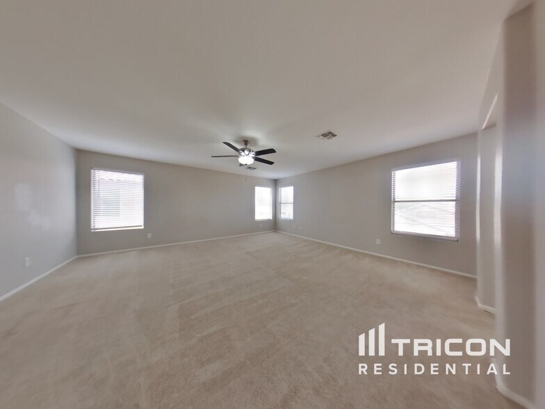 Building Photo - 22340 Dietz Dr
