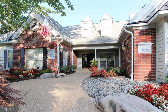 Building Photo - 3916 Penderview Dr