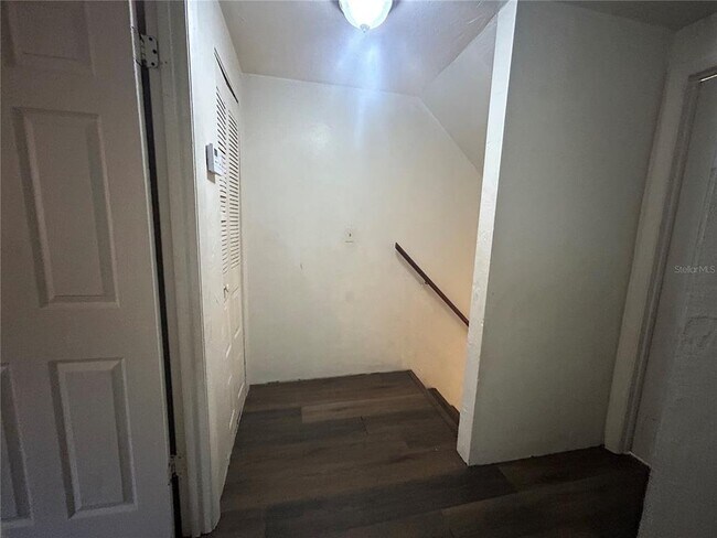 Building Photo - 707 SW 68th Terrace