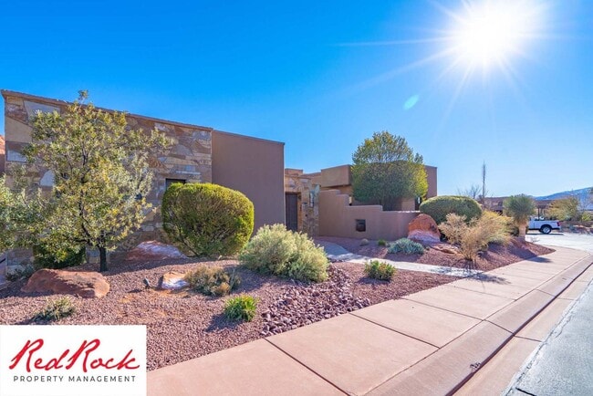 Building Photo - Incredible 4 Bedroom, 4 Bathroom FULLY FURNISHED Property in Entrada with a Private Pool! 18 Mont...