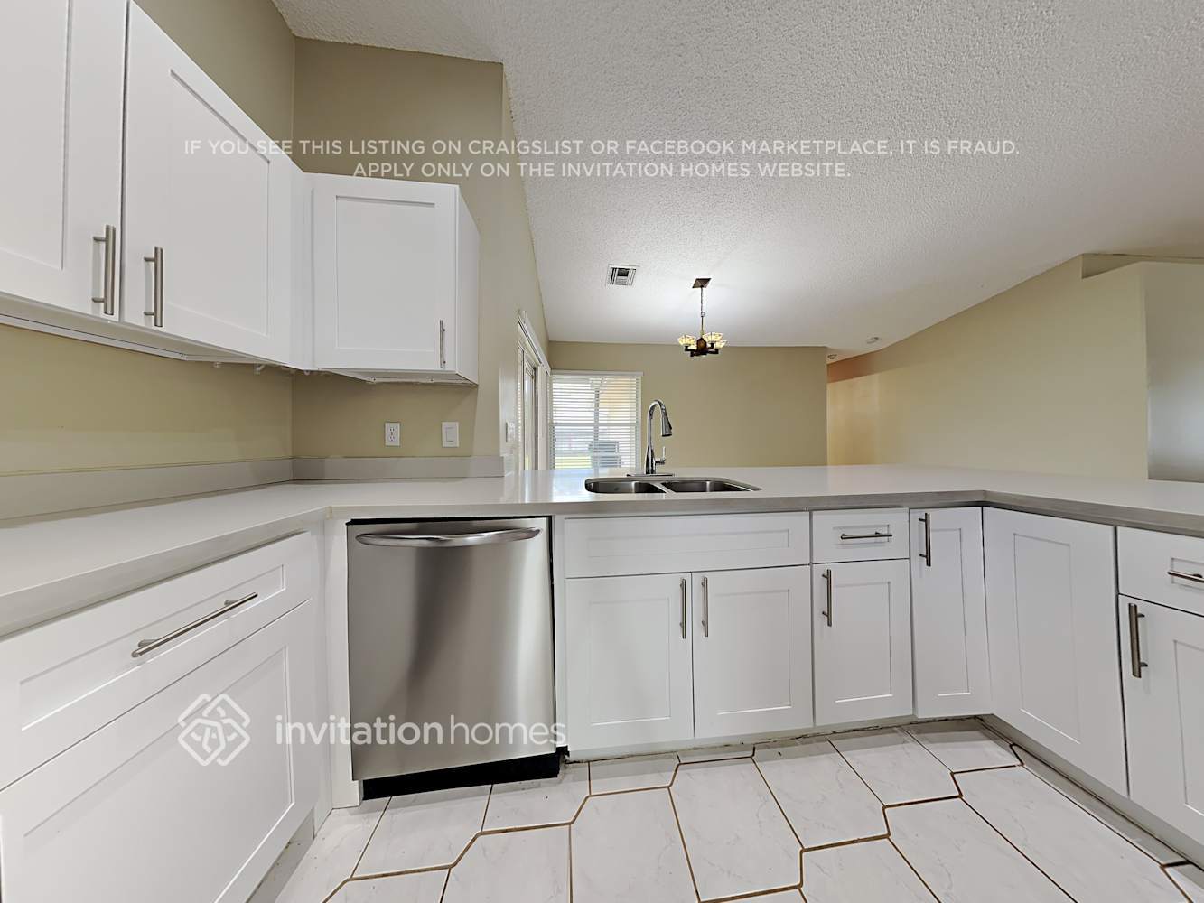 Building Photo - 13837 Folkestone Cir