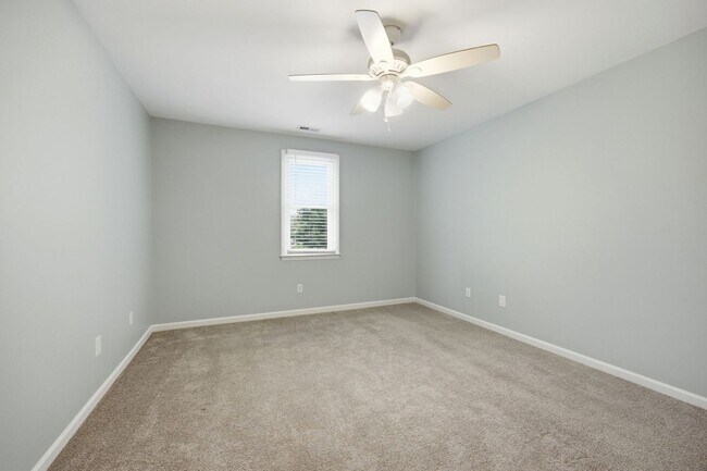 Building Photo - Spacious 3BR Home with Deck in Prime Wake Forest Location