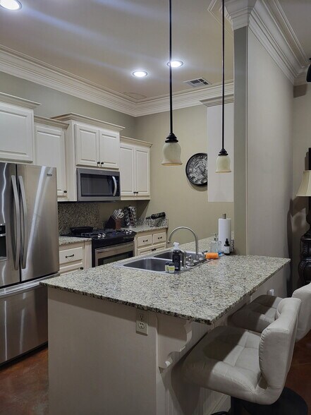 Building Photo - 304 Barataria Bay Pt