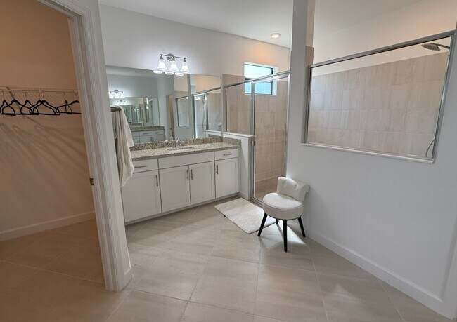 Building Photo - 4967 Seafoam Trl