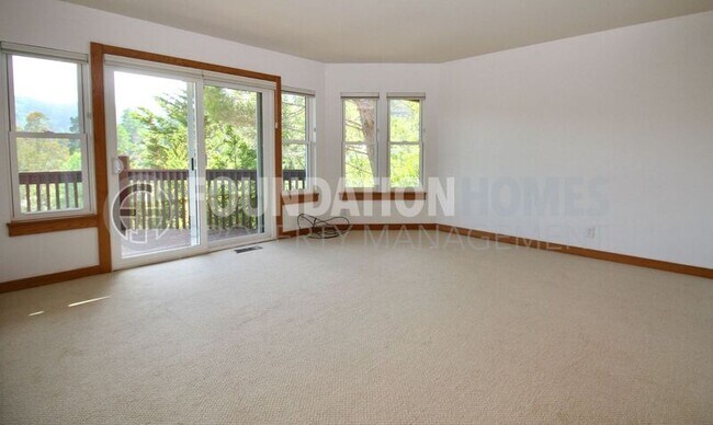 Building Photo - 817 Ridge View Dr.
