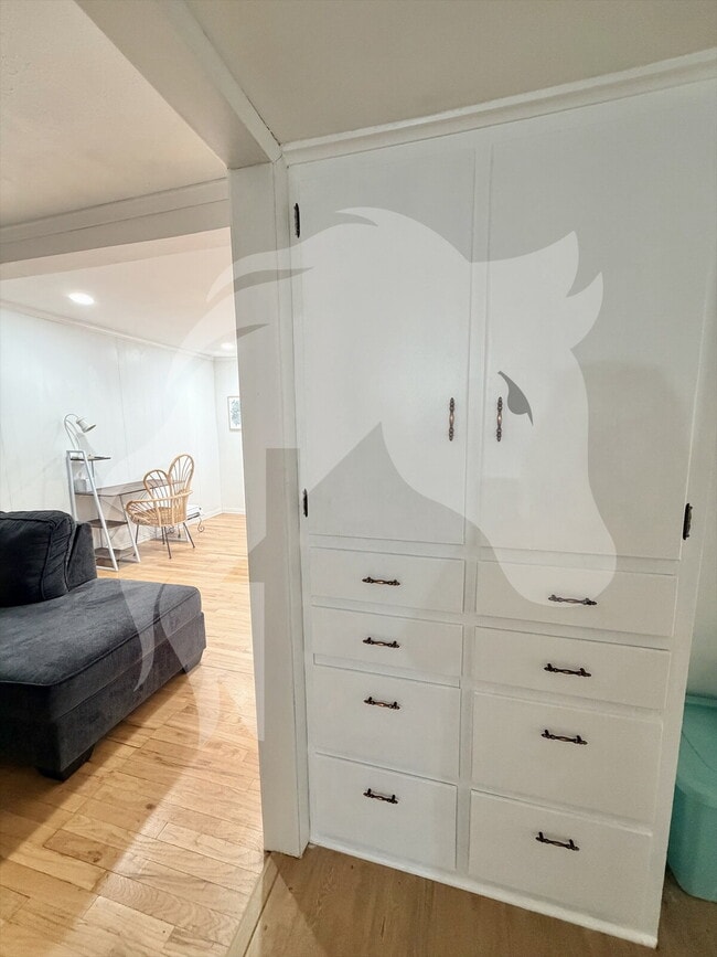 Building Photo - "Furnished 2-Bedroom Enid Retreat with Vintage Charm!"