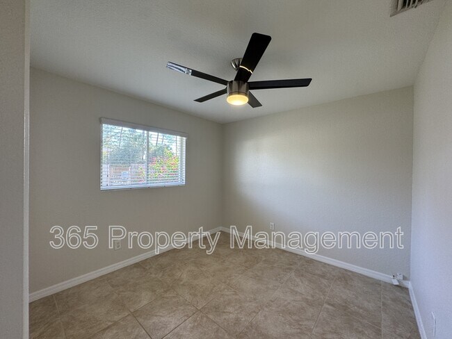 Building Photo - 4343 Belladonna Ave