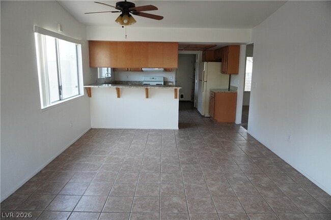 Building Photo - 8328 Del Rey Ave