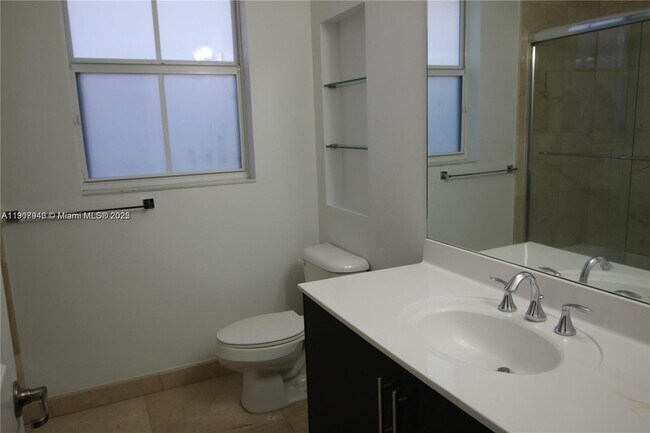 Building Photo - 10564 NW 70th Ln