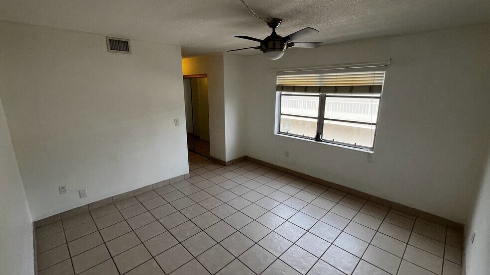 Building Photo - 7735 SW 86th St