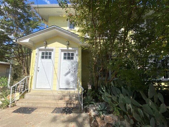 Primary Photo - 1404 W 12th St