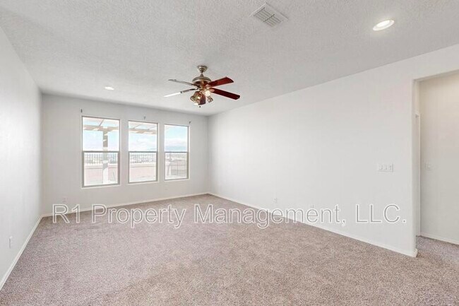 Building Photo - 6405 Kings Cyn Cv NE