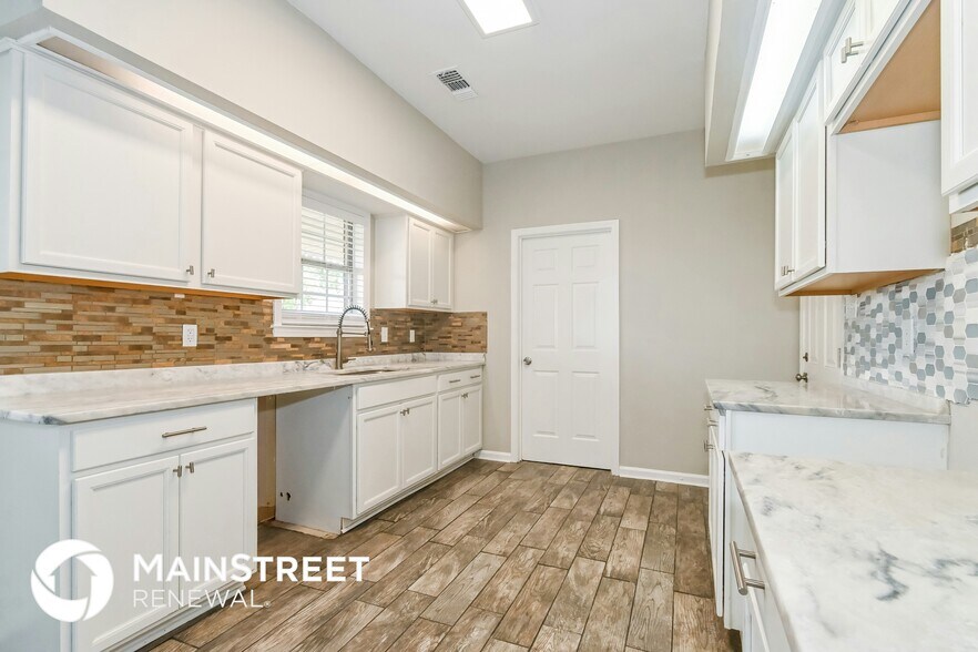 Building Photo - 5535 Liberty Ridge Cove