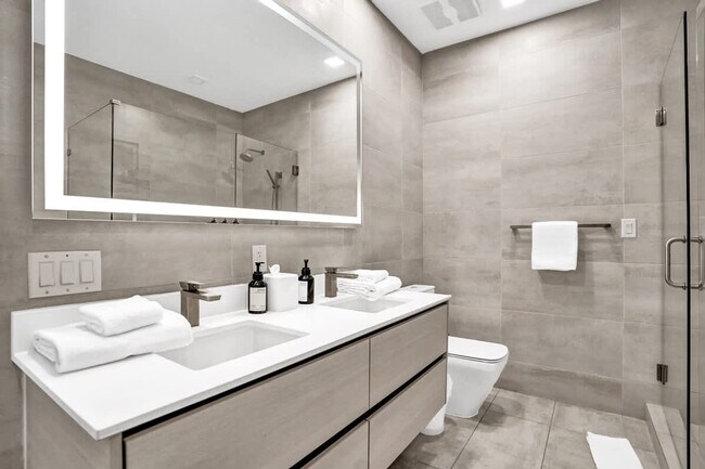 Building Photo - 1220 17th St